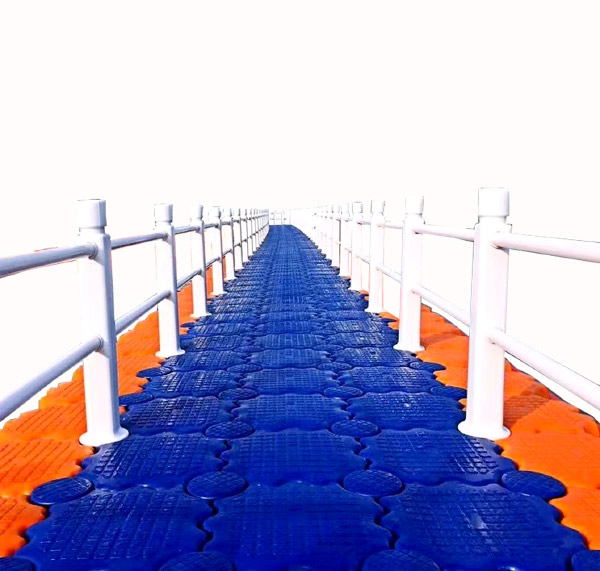 水上游艇浮橋碼頭平臺